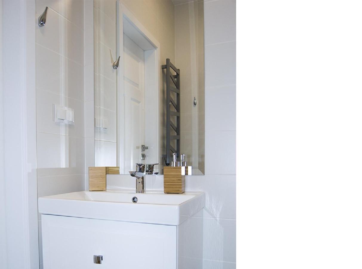Apartament Na Jeziornej Kartuzy Exteriör bild